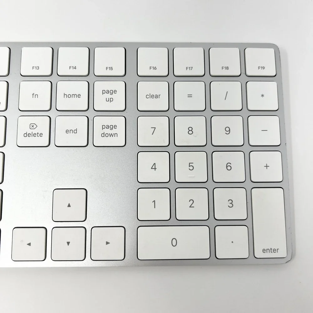 Apple Magic Keyboard with Numeric Keypad Silver White Wireless A1843 EMC 3138